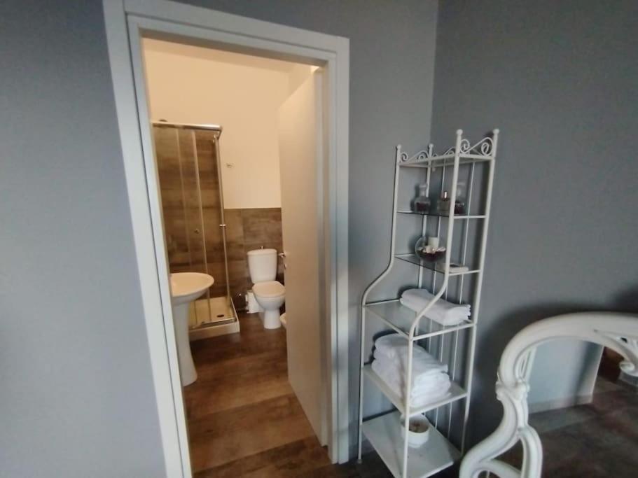 Benedettini House Apartment คาตาเนีย ภายนอก รูปภาพ