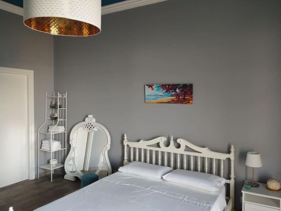 Benedettini House Apartment คาตาเนีย ภายนอก รูปภาพ